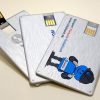 Edle silberne USB-Aluvisitenkarten mit farbiger Bedruckung