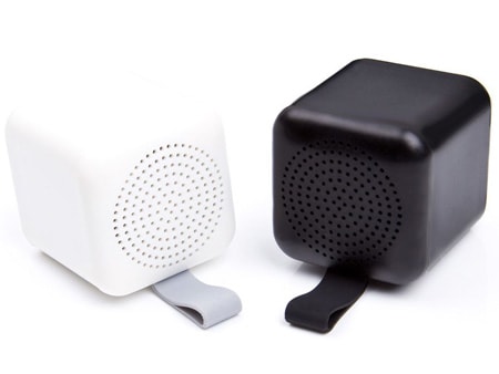 Zwei kleine Mini-Lautsprecher für die nächste Werbeaktion
